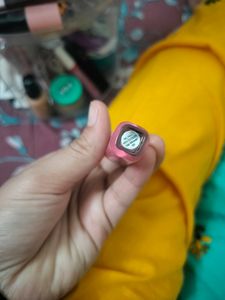 Faces Canada Beyond Shine Lipgloss Lipstick