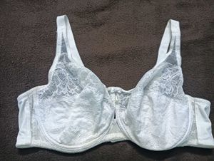 Elegant Lace Bra 38 size