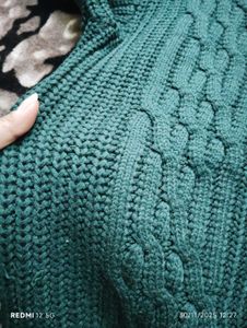 Cozy Green Knitted Sweater 💚