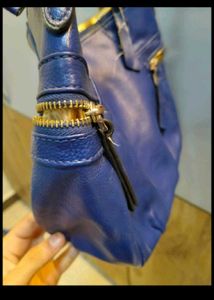 Guess Blue Crossbody Bag✨