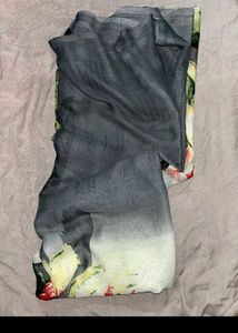 unused Floral Print saree