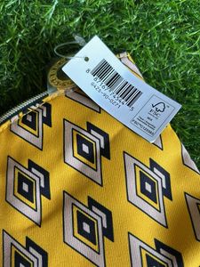 Estee Lauder Pouch