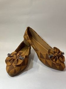 cute flats for women