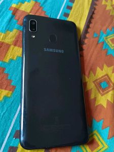 Samsung A20 - Good Condition!