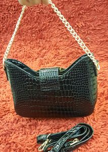 IMPORTED BLACK SLING BAG