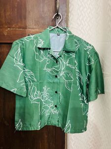 Green Floral Print Crop Shirt