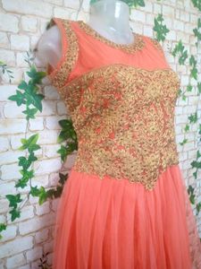 Beautiful Gown Bollywood Copy By Divya Bharti Cop