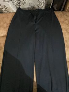 Zara Black Stylish Trouser !!