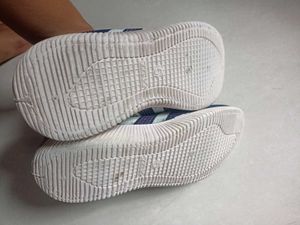 Sport Shoes For Walking And Running