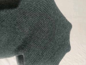 Elegant Gray Knit Pencil Skirt with side slit