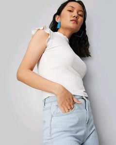 Zara Off White Crop Top