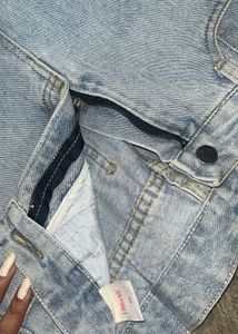 urbanic Distressed Light Wash Jeans