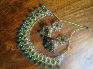 Green Jewellery Set
