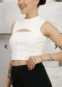 White 🤍 Luxury Cutout Crop Top