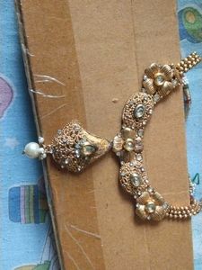 Golden Necklace 🪞