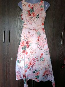 Floral Print Sleeveless Dress