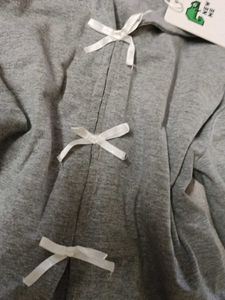NEWME KOREAN TOP WITH TAG