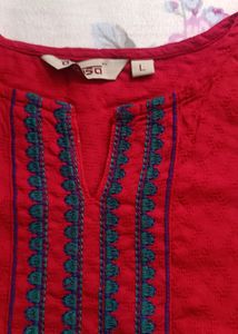 Red Kurti