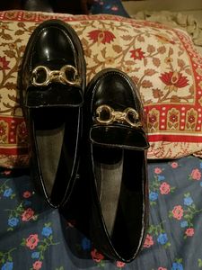 TRENDY LOAFERS