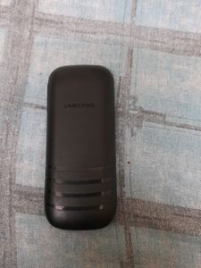 Samsung Keypad Mobile. Not Working, Only Phone No Charger.