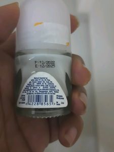 Nivea Pearl And Beauty Roll