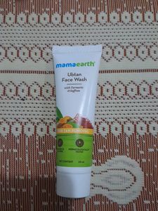 Mama Earth Face Wash With Turmeric &amp; Saffron99