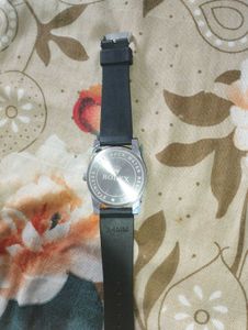 Byy 1 Get One Free Watch