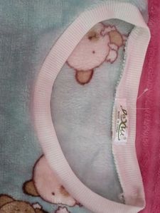 NEW WITHOUT TAG🌟😍... VELVET FINISH SWEATSHIRT 💝