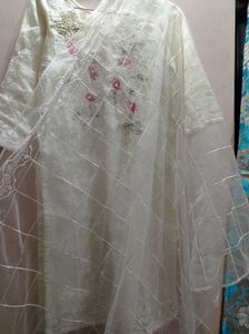 Off White Kurti With Dupatta