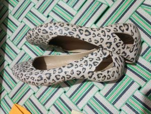 Crocs Bellarians... Perfect Condition to Wear