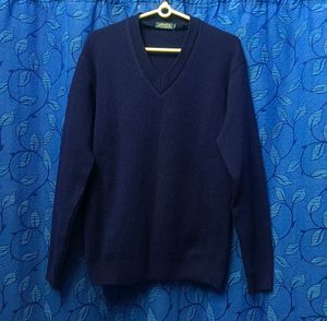 🔥 Korean Navy Blue Sweater Unisex Size M  Rupees