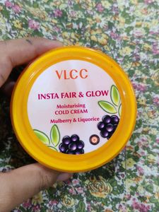 Combo of Lakme &amp; VLCC Moisturizer.FREE ZUDIO WIPES