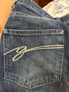 Straight Fit Blue Jeans –
