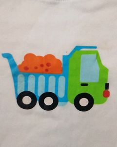 KIDS T-SHIRT ABSOLUTELY NEW