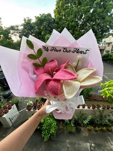 Crochet Lily Bouquet