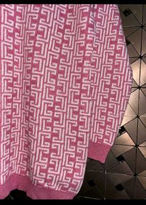 one time used Pink Patterned Knit Sweater