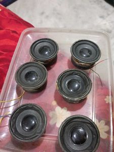 Small Speakers All Working 6 Pieces