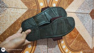 Burgundy Banded Slides