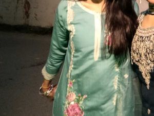 Floral Embroidered Kurta