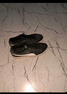PUMA SUEDE SNEAKERS