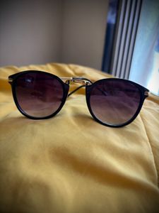 Black Sunglasse