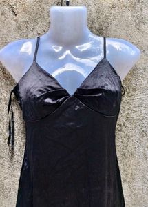 N. SEXY BLACK SHINNY BODYCON