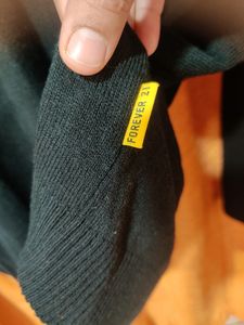 Forever21 Men Solid Vneck Black Sweater