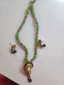 Pendent And Earings With Dori.
