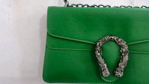 Chic Green Shoulder Bag