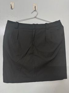 Classic Black Mini Skirt