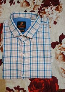 Chapter 1 Plaid Button-Down - Medium