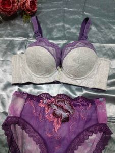 Lace Bra &amp; Panty Set - Purple