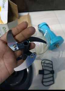 Brand New 2 In 1 Push Chopper..