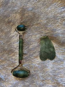 Jade Roller & Gua Sha Set